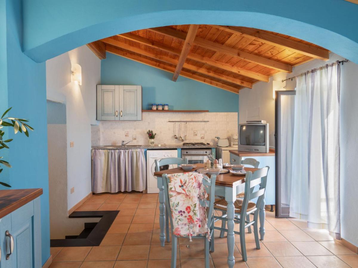 Apartment Azzurro By Interhome Vasia Bagian luar foto