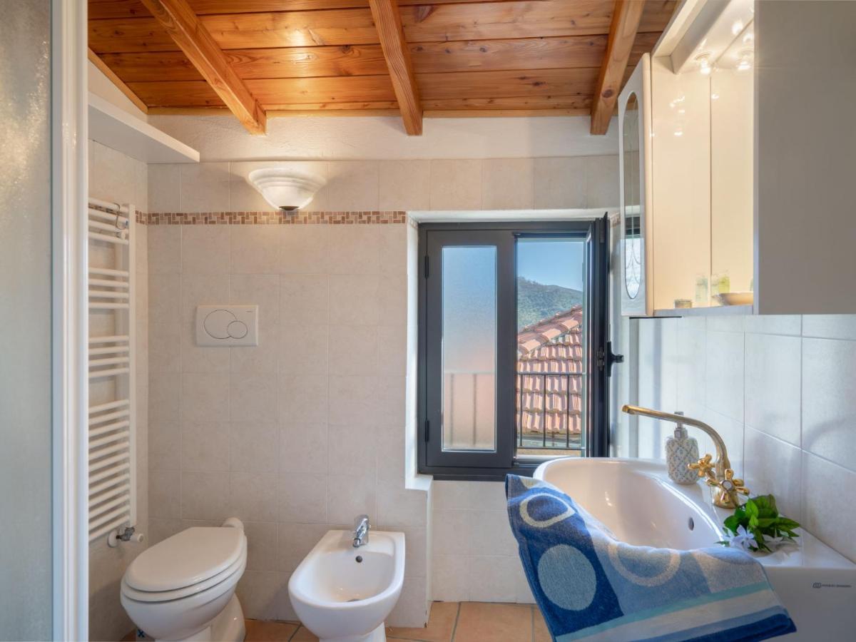 Apartment Azzurro By Interhome Vasia Bagian luar foto